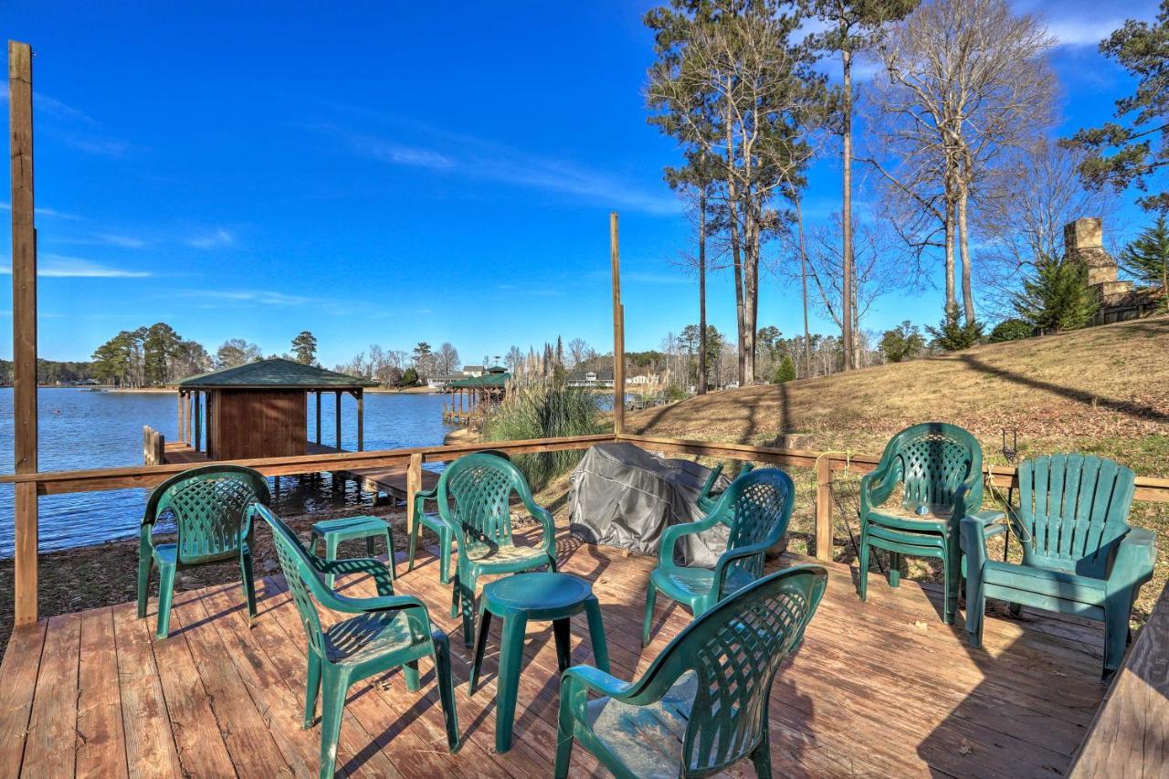Lakefront Sparta Cottage With Decks And Boat Dock エクステリア 写真