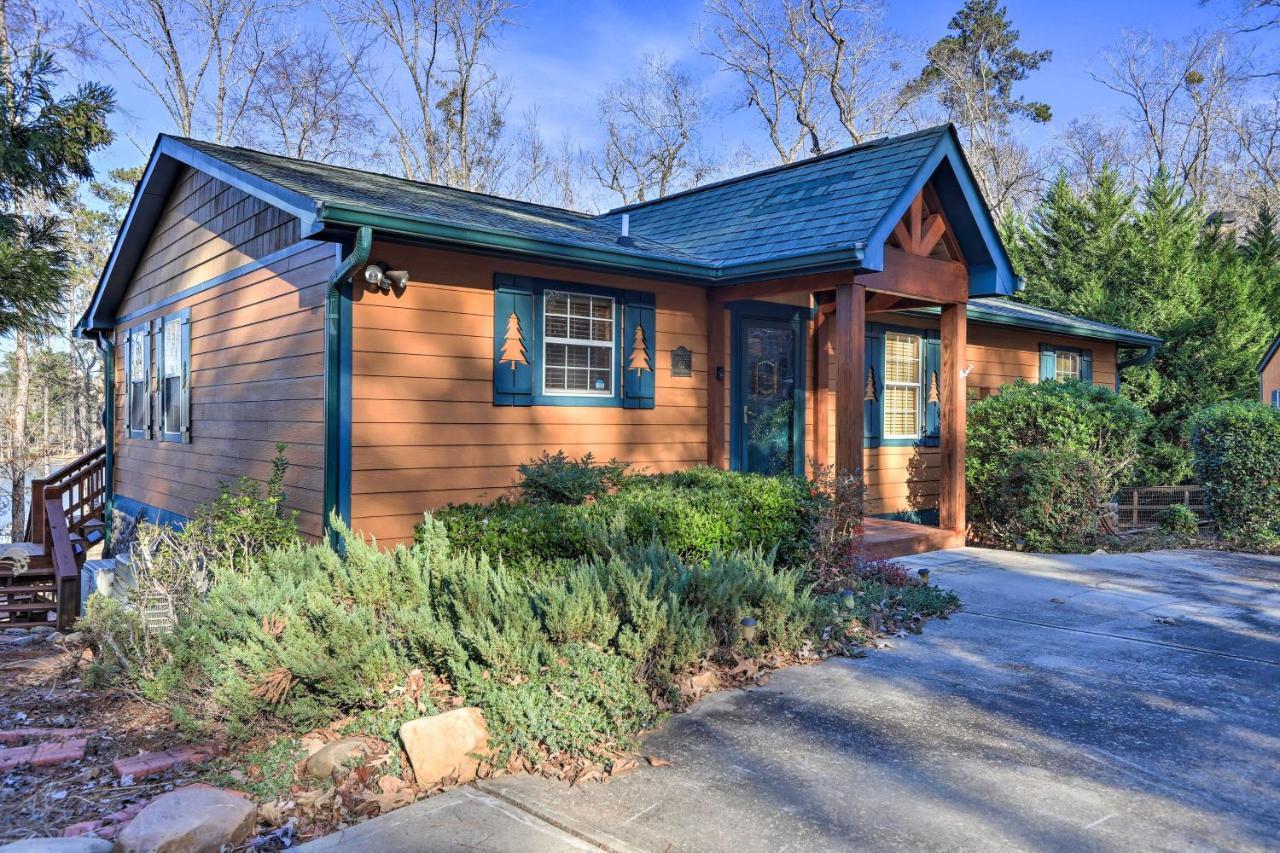 Lakefront Sparta Cottage With Decks And Boat Dock エクステリア 写真