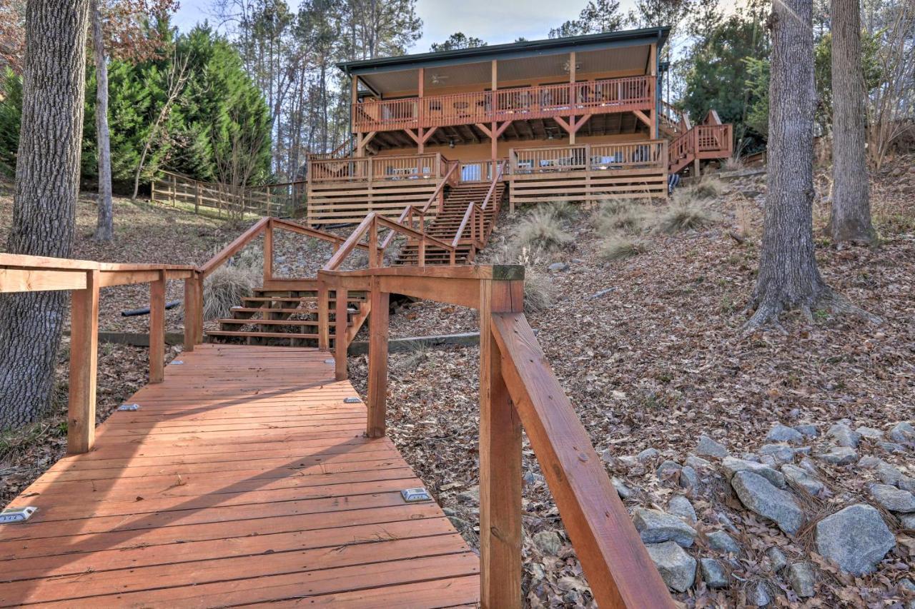 Lakefront Sparta Cottage With Decks And Boat Dock エクステリア 写真