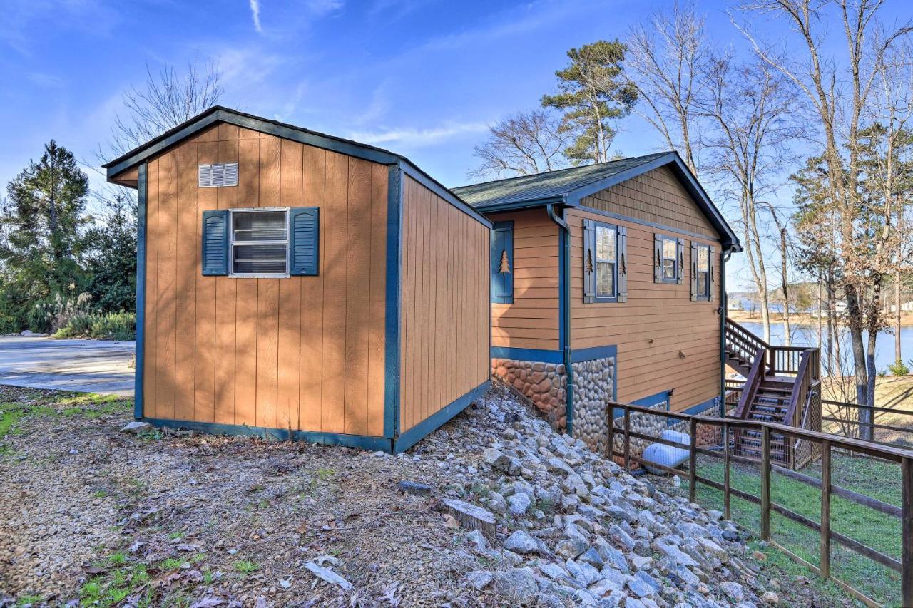Lakefront Sparta Cottage With Decks And Boat Dock エクステリア 写真