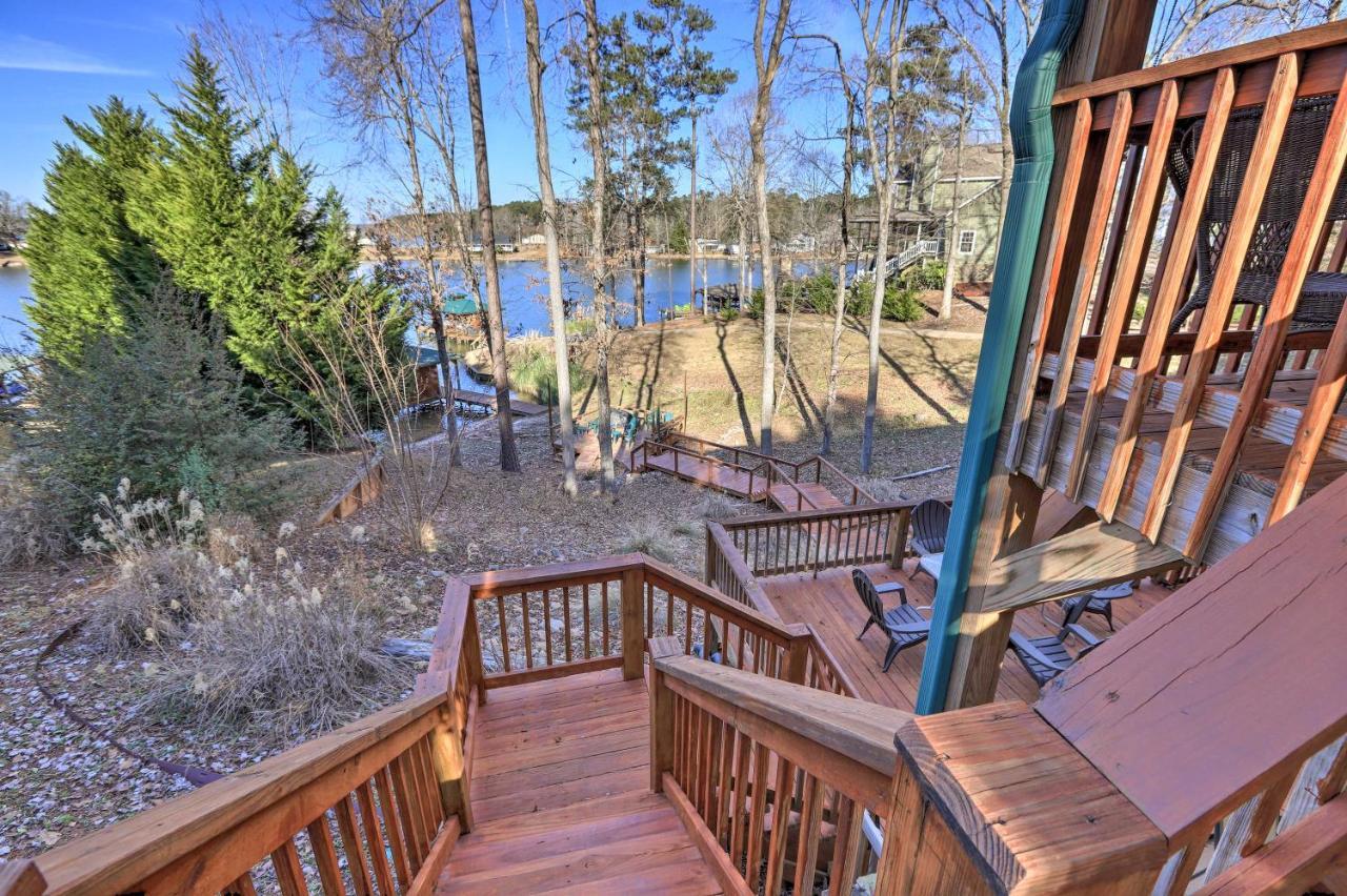 Lakefront Sparta Cottage With Decks And Boat Dock エクステリア 写真