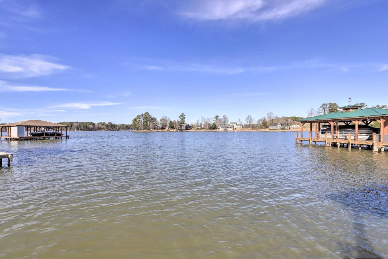 Lakefront Sparta Cottage With Decks And Boat Dock エクステリア 写真
